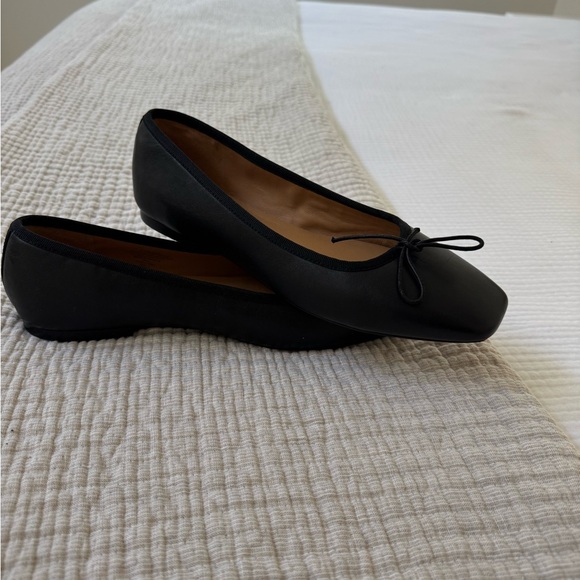 Madewell Black Square-Toe Ballet Flats with Bow - Picture 3 of 4